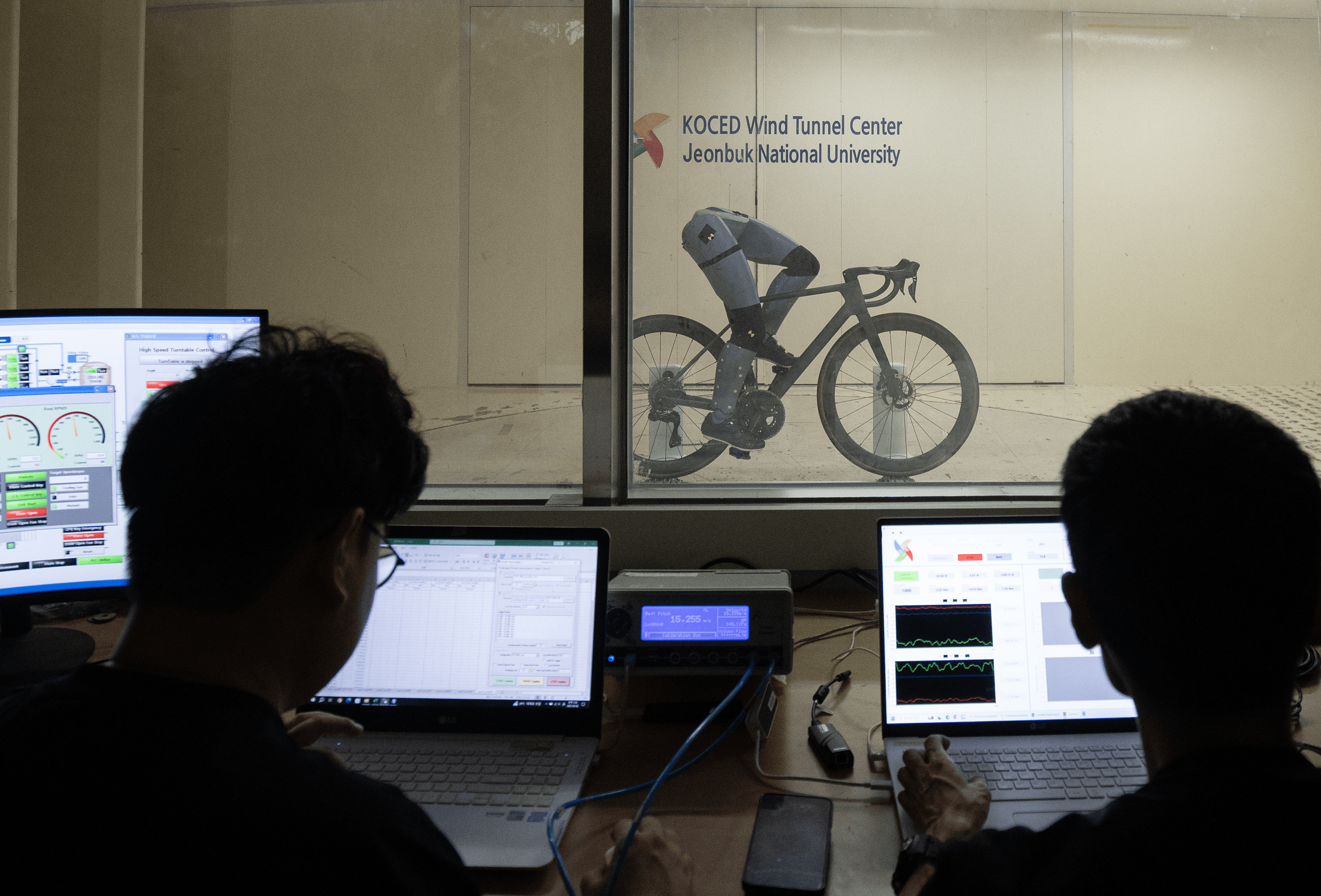 슬라이드 이미지 2